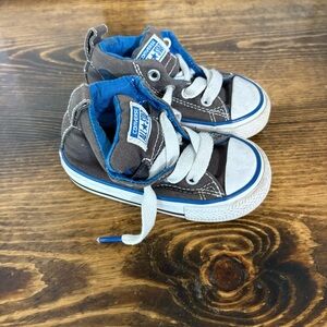 Converse Gray And Blue Sneakers Size 5​